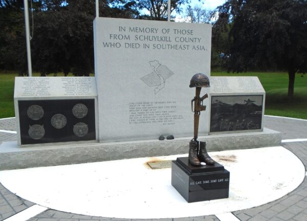 SCHUYLKILL COUNTY SOUTHEAST ASIA WAR MEMORIAL FRONT