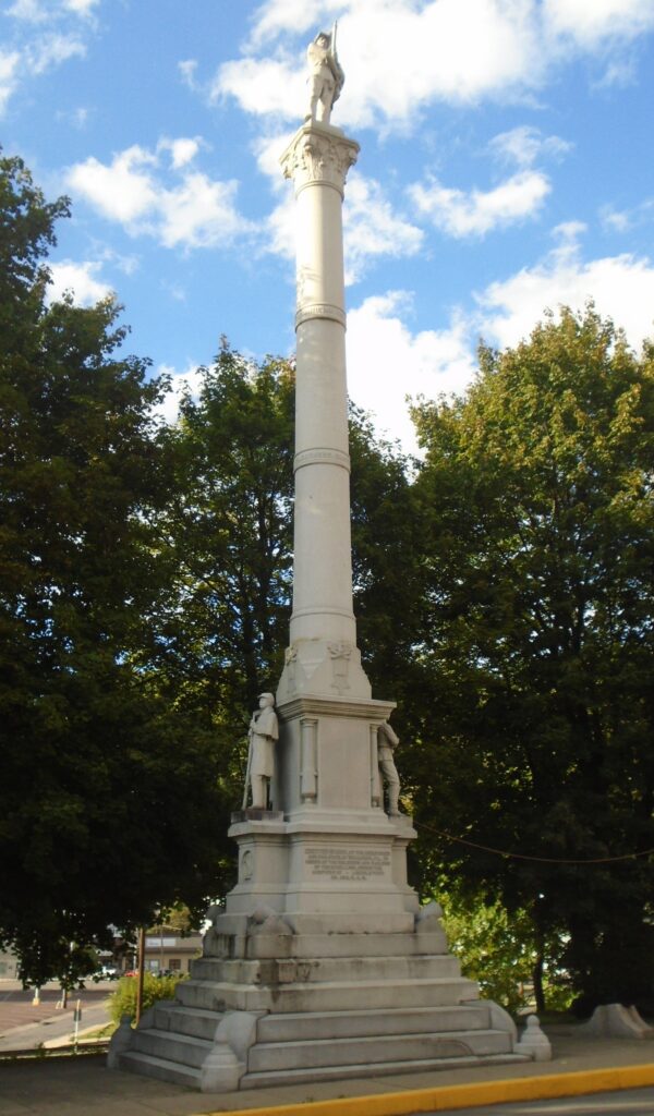LINCOLN POST NO. 140, G.A.R. CIVIL WAR MEMORIAL