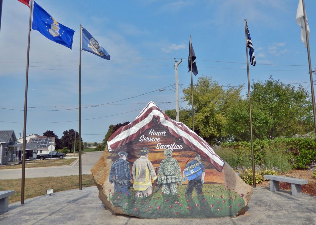 WINNESHIEK COUNTY FREEDOM ROCK MEMORIAL SIDE C
