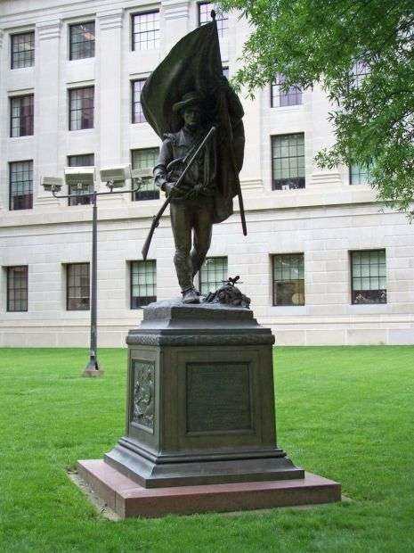 “THE MOUNTAINEER” WAR MEMORIAL