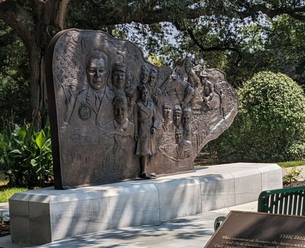 THE HERITAGE MONUMENT