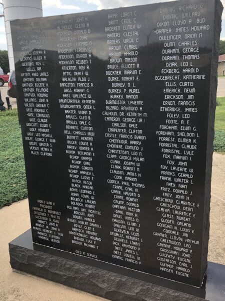 WALNUT WAR VETERANS MEMORIAL STONE C