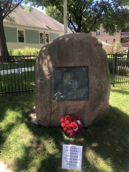 KIWANIS CLUB OF FOREST PARK SUPREME SACRIFICE WORLD WAR MEMORIAL