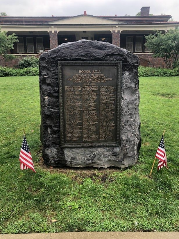 MONT CLARE WORLD WAR HONOR ROLL MEMORIAL