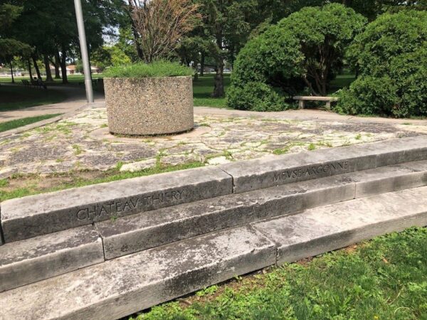 BERWYN WORLD WAR I MEMORIAL