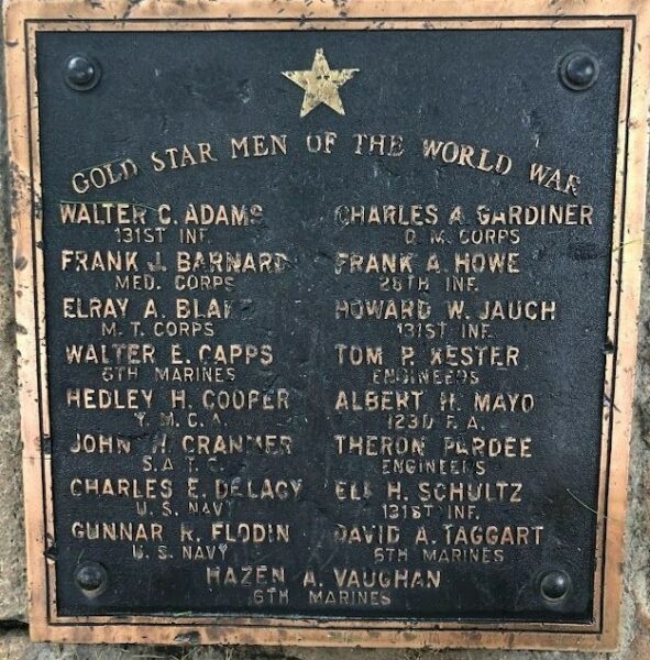 GOLD STAR MEN OF THE WORLD WAR MEMORIAL PLAQUE C