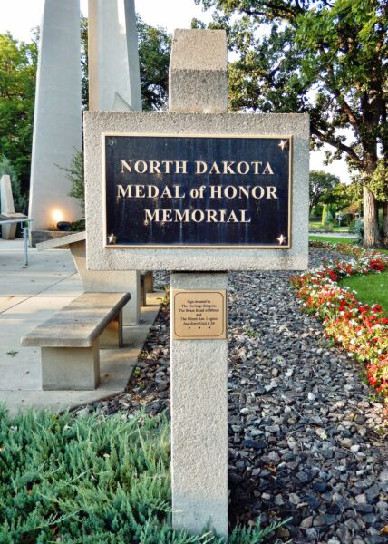 NORTH DAKOTA MEDAL OF HONOR MEMORIAL ENTRANCE STONE