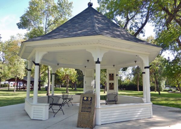 HAL PARKER POST #79 MEMORIAL BAND SHELTER