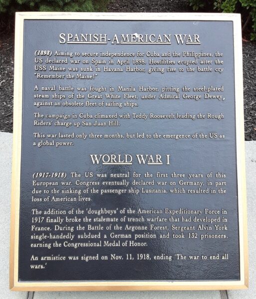 SPANISH AMERICAN WAR/WORLD WAR I MEMORIAL PLAQUE