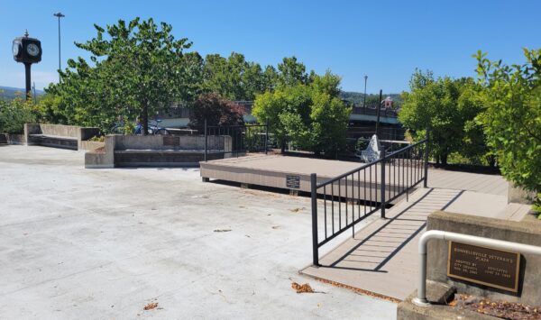 CONNELLSVILLE’S KOREAN & VIETNAM VETERANS MEMORIAL STAGE