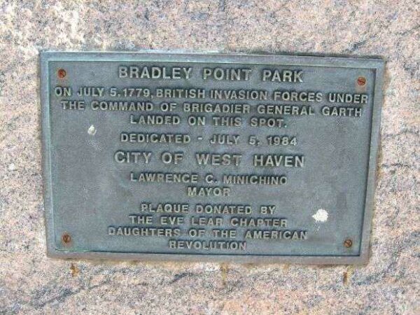 BRADLEY POINT PARK REVOLUTIONARY WAR MEMORIAL PLAQUE