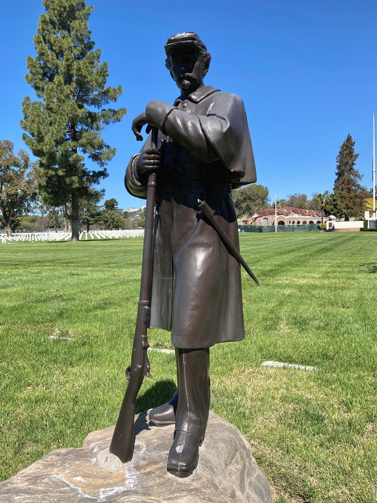 LOS ANGELES NATIONAL CEMETERY DEPT CALIF AND NEVADA CIVIL WAR MEMORIAL STATUE