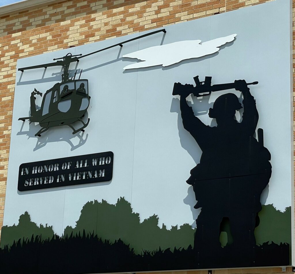 WENTZVILLE VIETNAM VETERANS WAR MEMORIAL ART