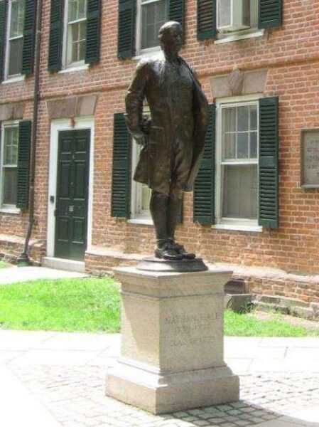 NATHAN HALE CLASS OF 1773 MEMORIAL