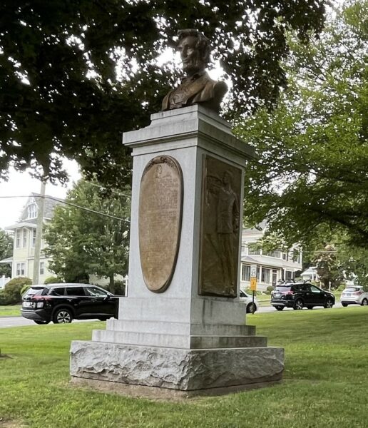 ABRAHAM LINCOLN MEMORIAL MONUMENT