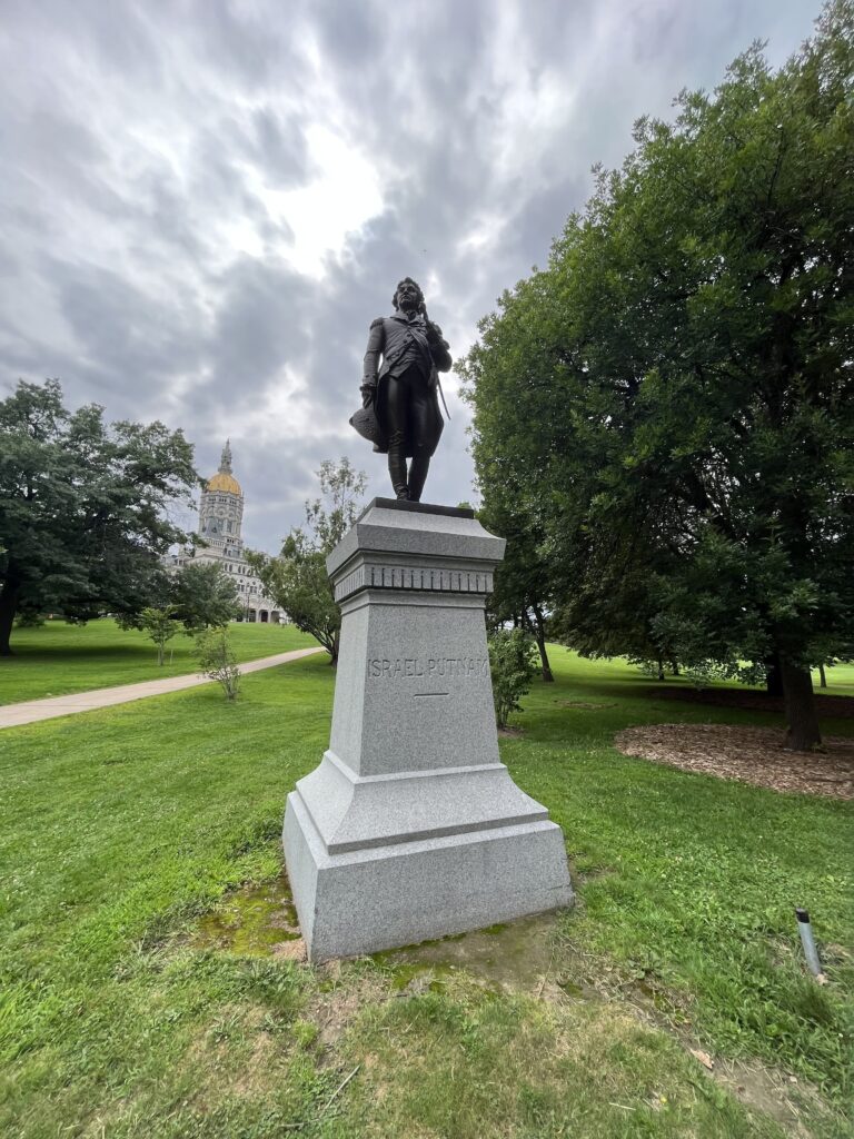 ISRAEL PUTNAM REVOLUTIONARY WAR MEMORIAL STATUE
