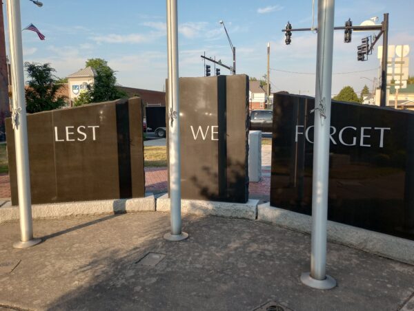 FINDLAY LEST WE FORGET WAR MEMORIAL BACK