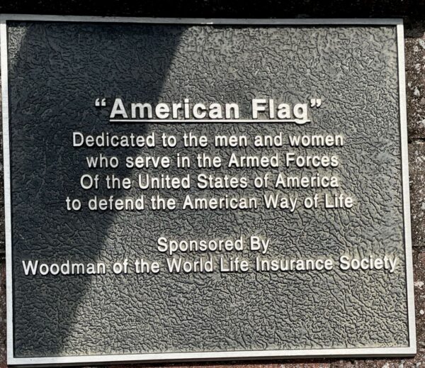 WOODMAN OF THE WORLD “AMERICAN FLAG” MEMORIAL PLAQUE