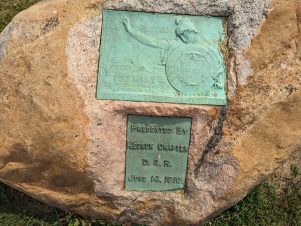 KEOKUK D.A.R. U.S.S. MAINE MEMORIAL