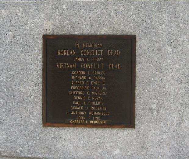 TORRINGTON VETERANS MEMORIAL KOREAN WAR DEAD PLAQUE