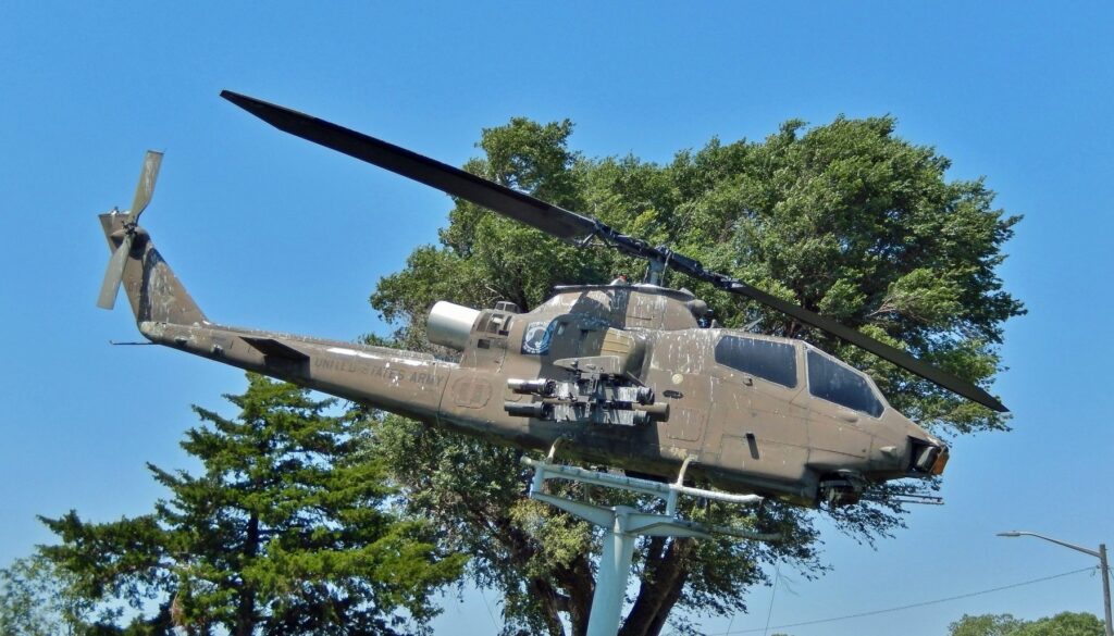 BELL AH-1F COBRA HELICOPTER MEMORIAL AIRCRAFT