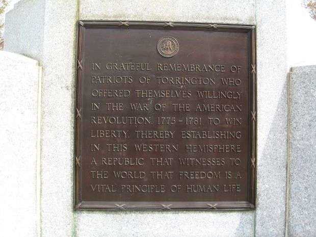 TORRINGTON VETERANS MEMORIAL AMERICAN REVOLUTION PLAQUE