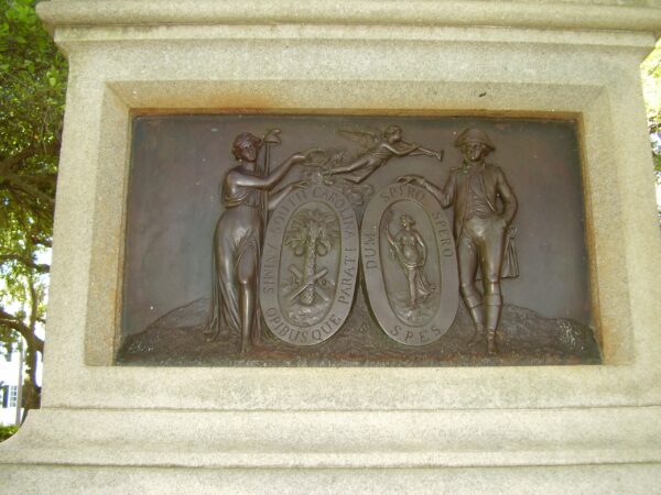 TO THE DEFENDERS OF FORT MOULTRIE WAR MEMORIAL PLAQUE D