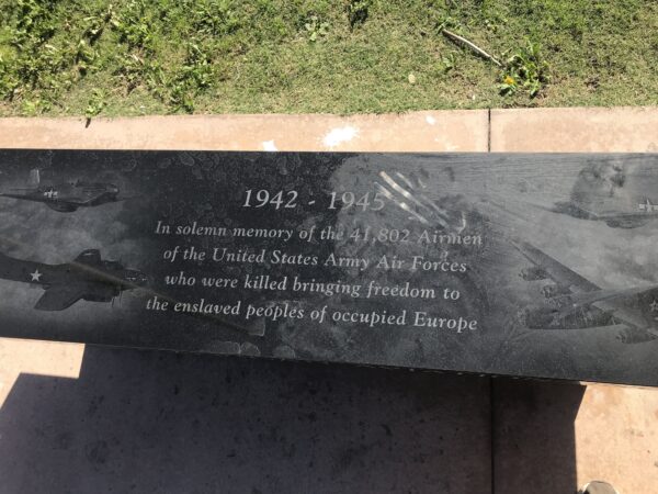 1942-1945 SOLEMN MEMORAY OF AIRMEN WAR MEMORIAL BENCH