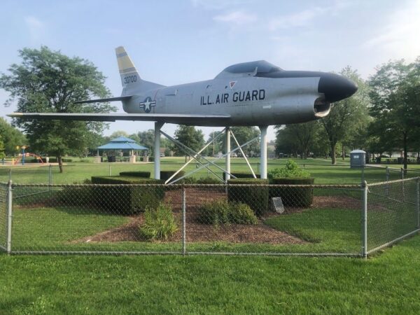 BROOKFIELD F86L SABRE JET WAR MEMORIAL