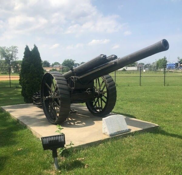 MAYWOOD WORLD WAR I VETERANS ARTILLERY PIECE MEMORIAL