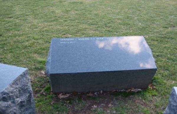 CONNECTICUT VETERANS MEMORIAL WEST HARTFORD SPANISH-AMERICAN WAR STONE