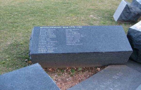 CONNECTICUT VETERANS MEMORIAL WEST HARTFORD REVOLUTIONARY WAR STONE