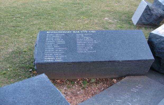 CONNECTICUT VETERANS MEMORIAL WEST HARTFORD REVOLUTIONARY WAR STONE