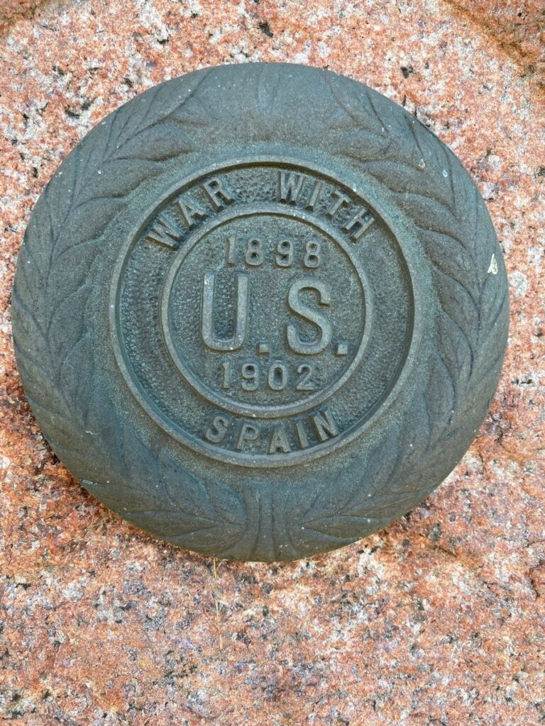 WAR WITH SPAIN MEMORIAL MEDALLION
