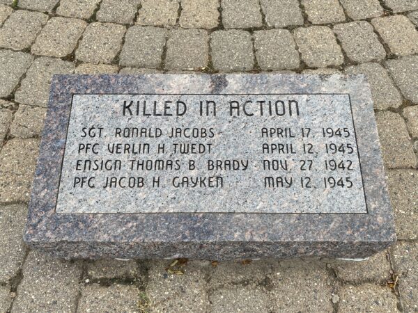 WORTHING AREA KILLED IN ACTION WAR MEMORIAL STONE