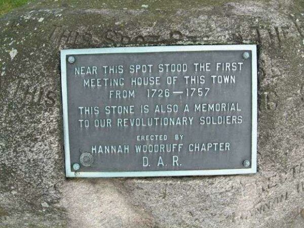 SOUTHINGTON REVOLUTIONARY SOLDIERS WAR MEMORIAL