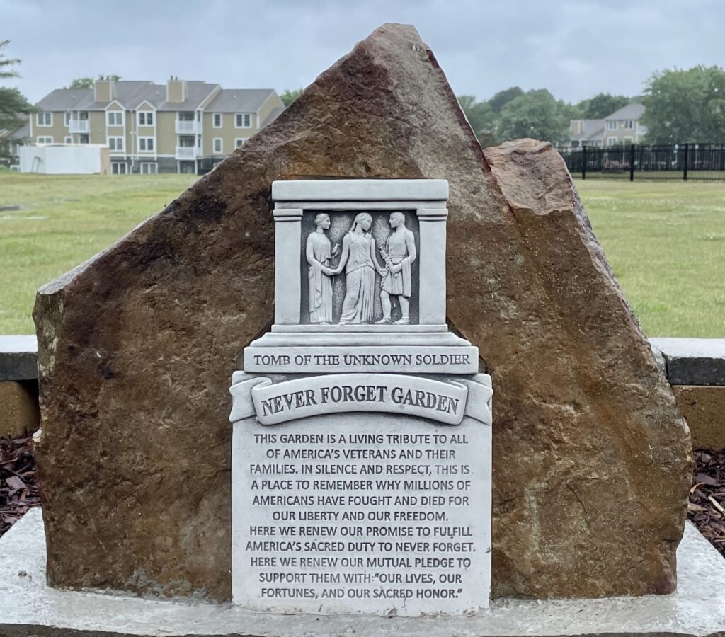 WILLIAMSBURG, VA NEVER FORGET GARDEN MEMORIAL