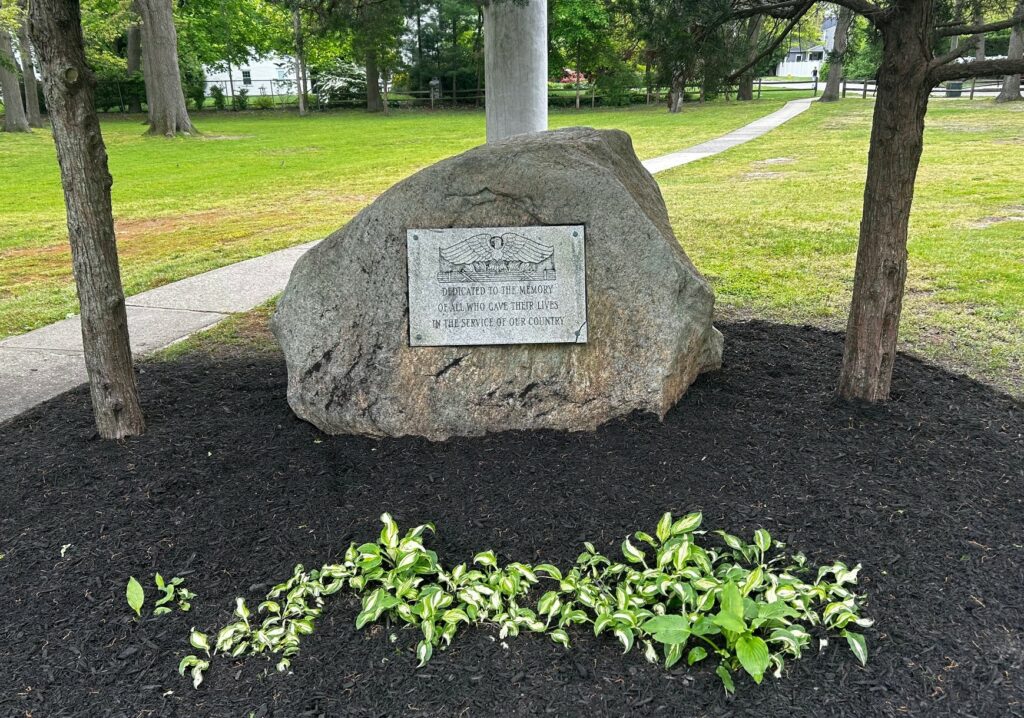 BAYPORT ULTIMATE SACRIFICE MEMORIAL