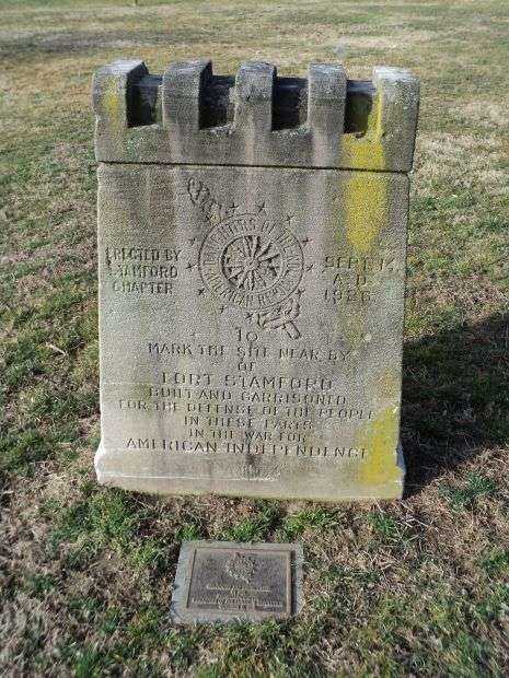FORT STAMFORD REVOLUTIONARY WAR MEMORIAL