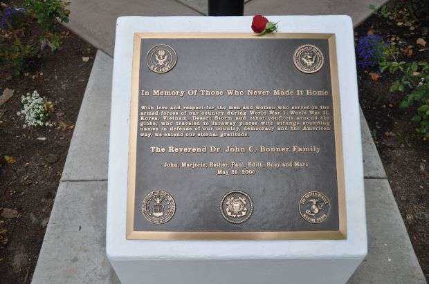 DEL VALLE PARK MEMORIAL PLAQUE