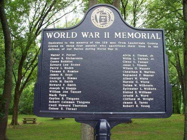 WORLD WAR II MEMORIAL MARKER OF LAUDERDALE COUNTY SIDE D
