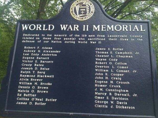 WORLD WAR II MEMORIAL MARKER OF LAUDERDALE COUNTY SIDE A