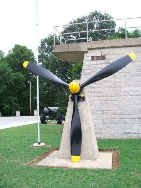 “GOONEY BIRD” PROPELLER MEMORIAL