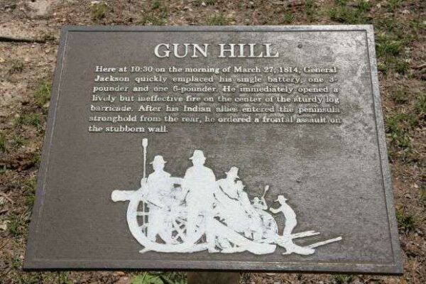 GUN HILL MEMORIAL PLAQUE