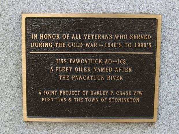 USS PAWCATUCK VETERANS MEMORIAL PLAQUE