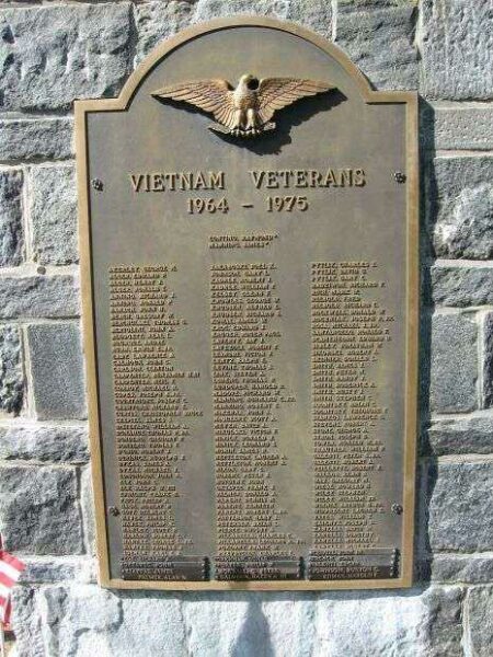 HADDAM VETERANS WAR MEMORIAL VIETNAM WAR PLAQUE