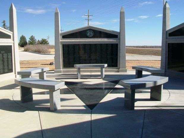 LAKIN VETERANS MEMORIAL