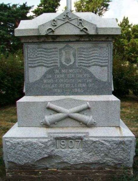 PRINCETON CEMETERY G.A.R. CIVIL WAR MEMORIAL