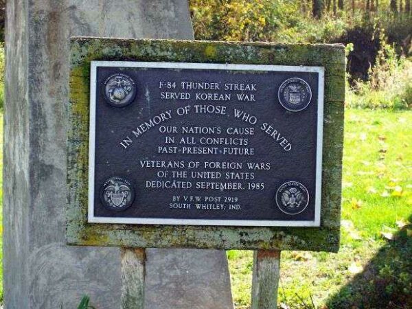 F-84 THUNDER STREAK WAR MEMORIAL AIRCRAFT PLAQUE