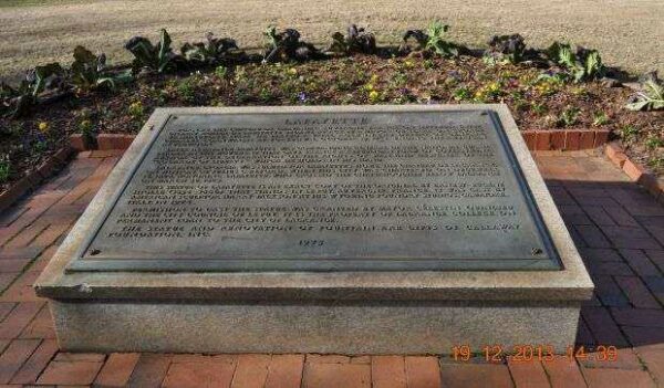 LAGRANGE LAFAYETTE WAR MEMORIAL PLAQUE